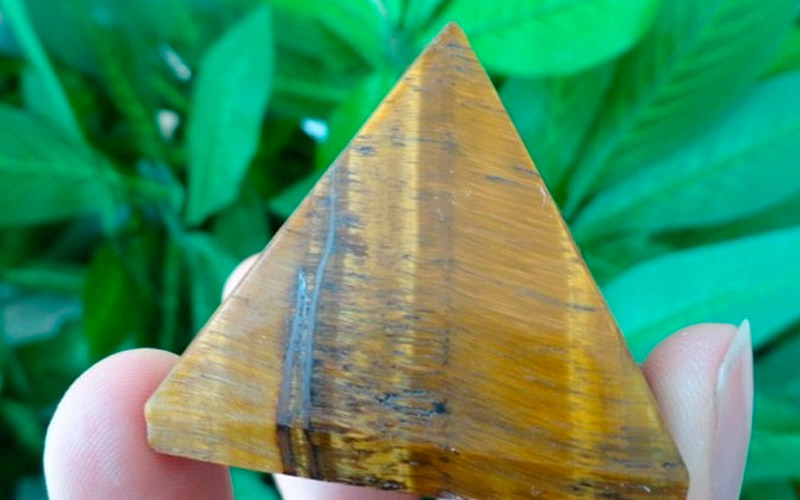 Что означает пирамида с глазом по традиции фен-шуй